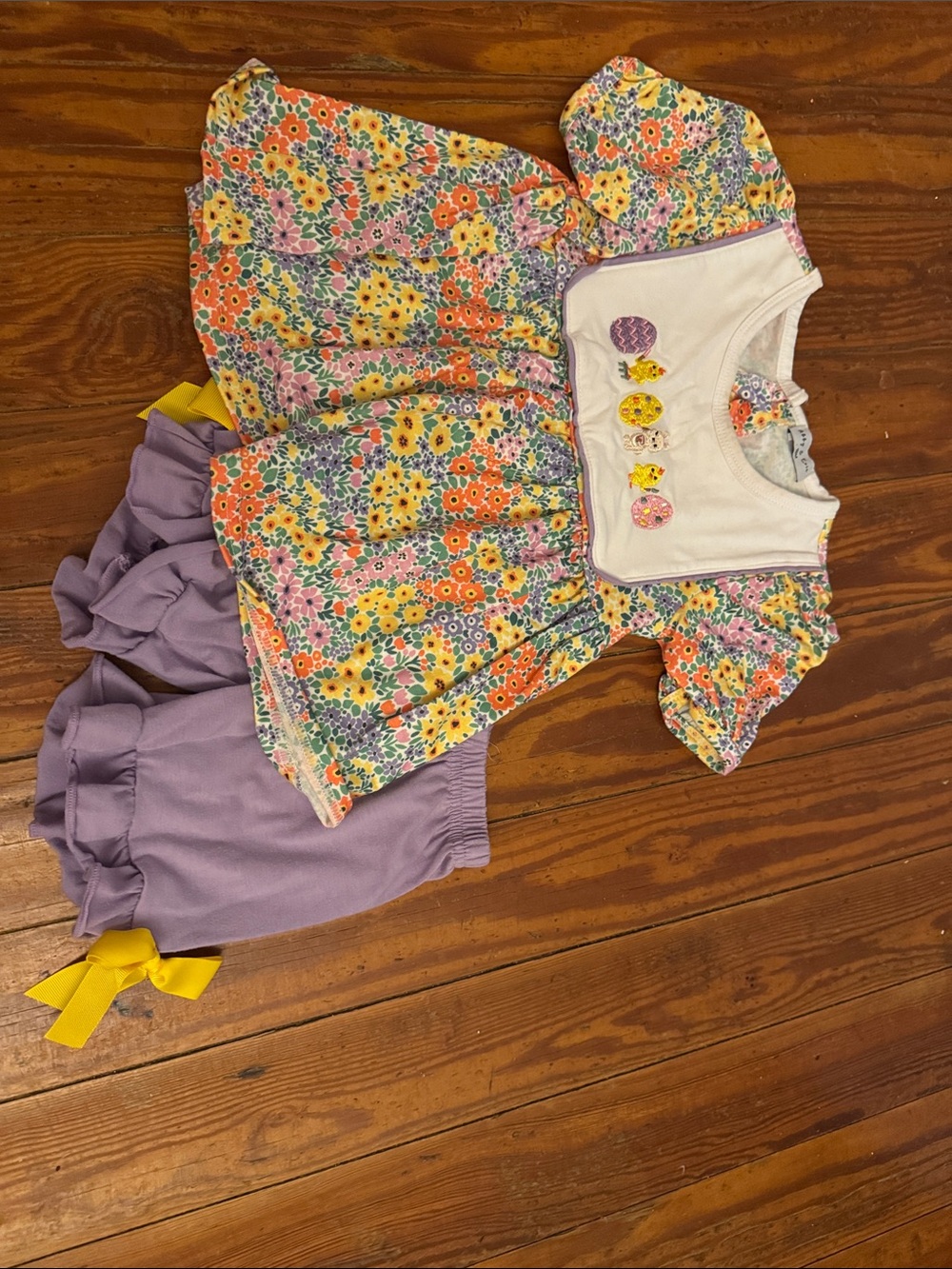 Girls Floral Puff-Sleeve Top & Lavender Ruffle Shorts Set
